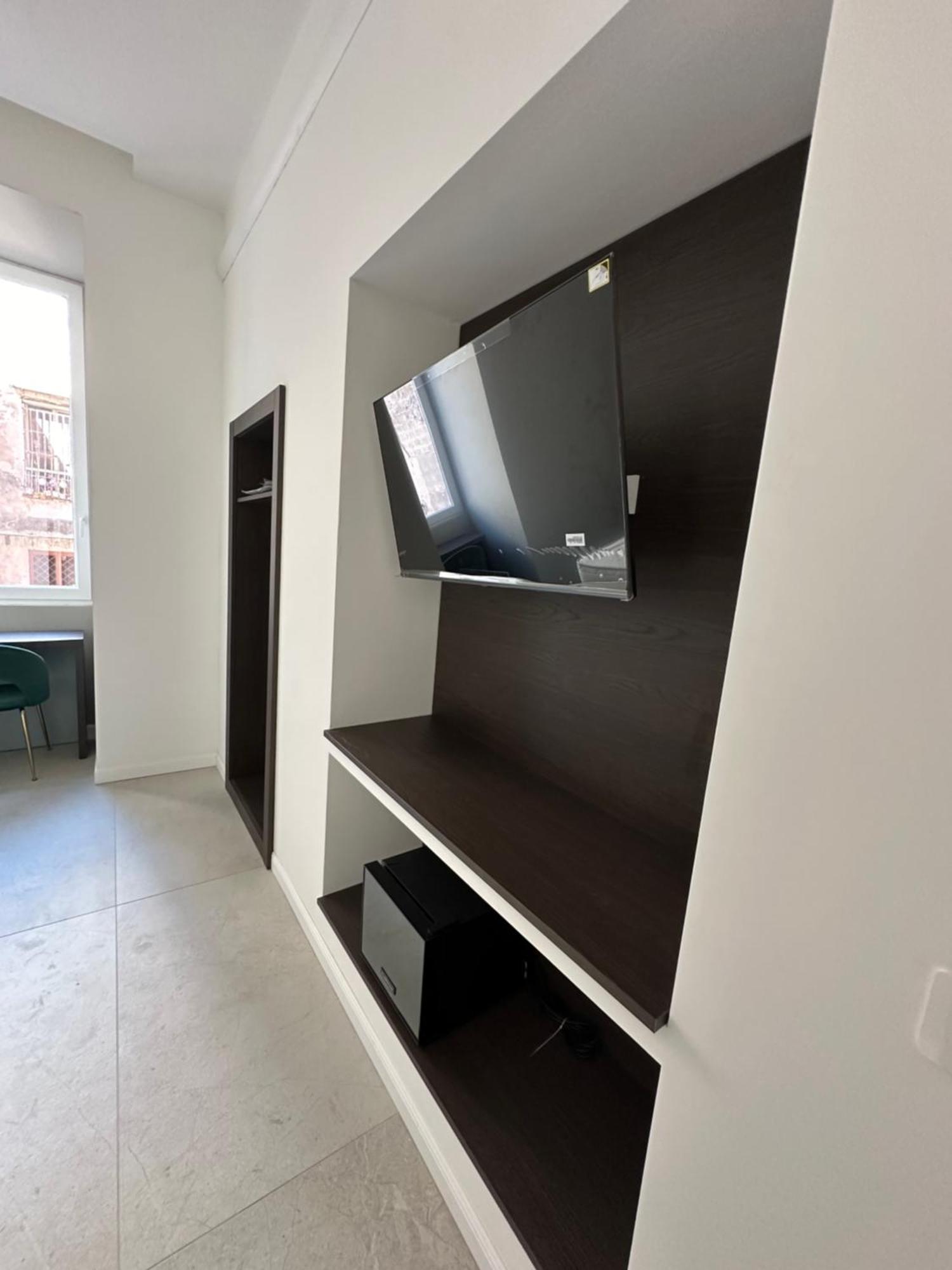 Hotiday Room Collection - Napoli Museo Suite Exterior photo